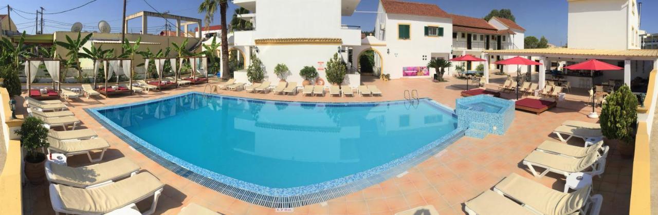 Oasis Club * Kavos