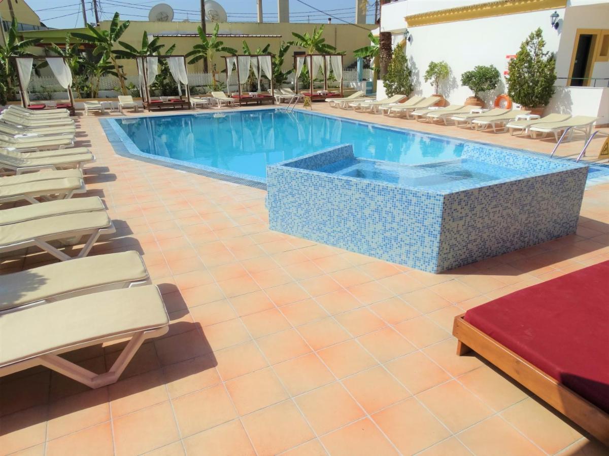 Oasis Club * Kavos