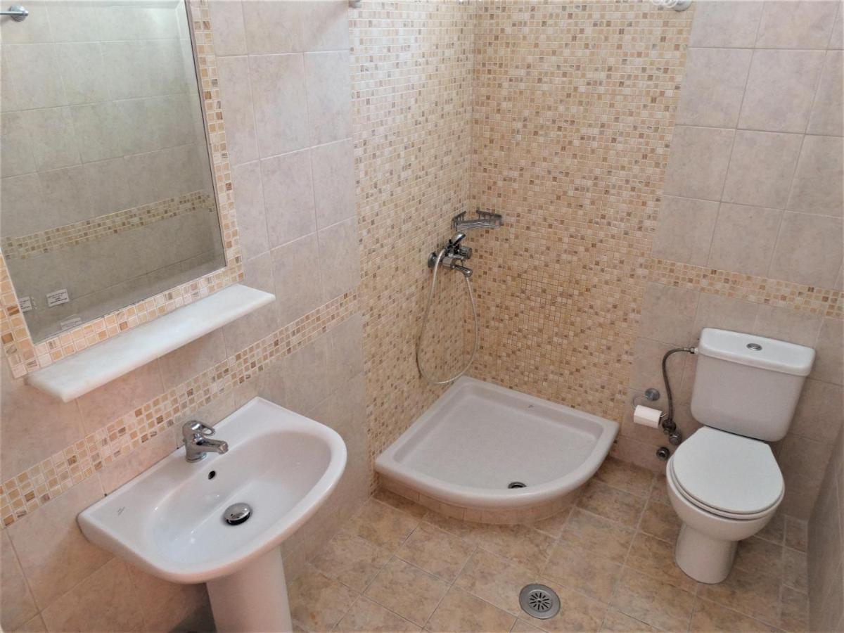 Oasis Club Apartment