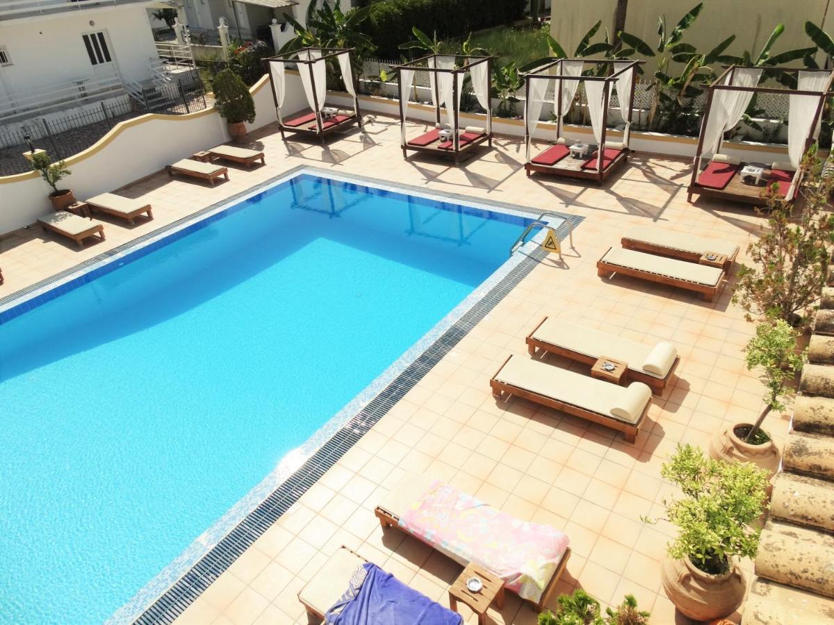 Oasis Club Appartement Kávos